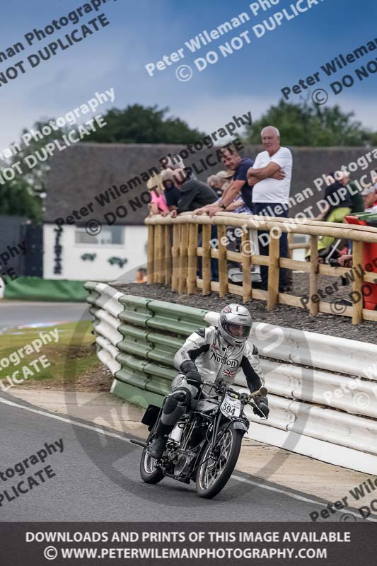Vintage motorcycle club;eventdigitalimages;mallory park;mallory park trackday photographs;no limits trackdays;peter wileman photography;trackday digital images;trackday photos;vmcc festival 1000 bikes photographs